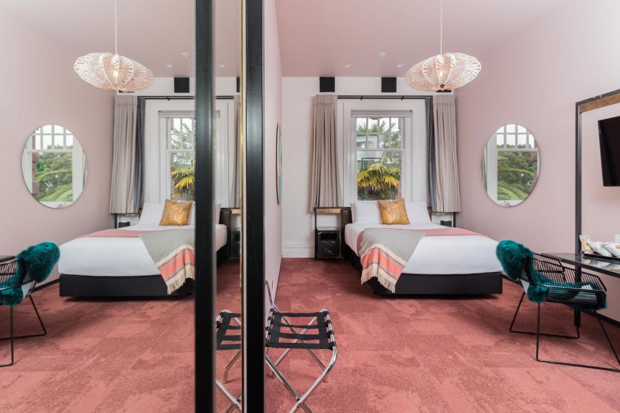 Clarence Boutique Hotel Tauranga Buitenkant foto